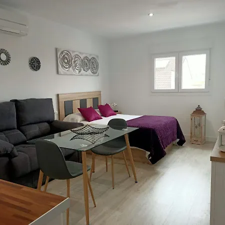 Nayda 1 Hotel apartamentowy 3*